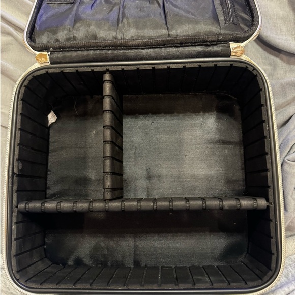 Relavel Marble Makeup Bag White Gray Zipper Handle Adjustable Compartment - Picture 8 of 10